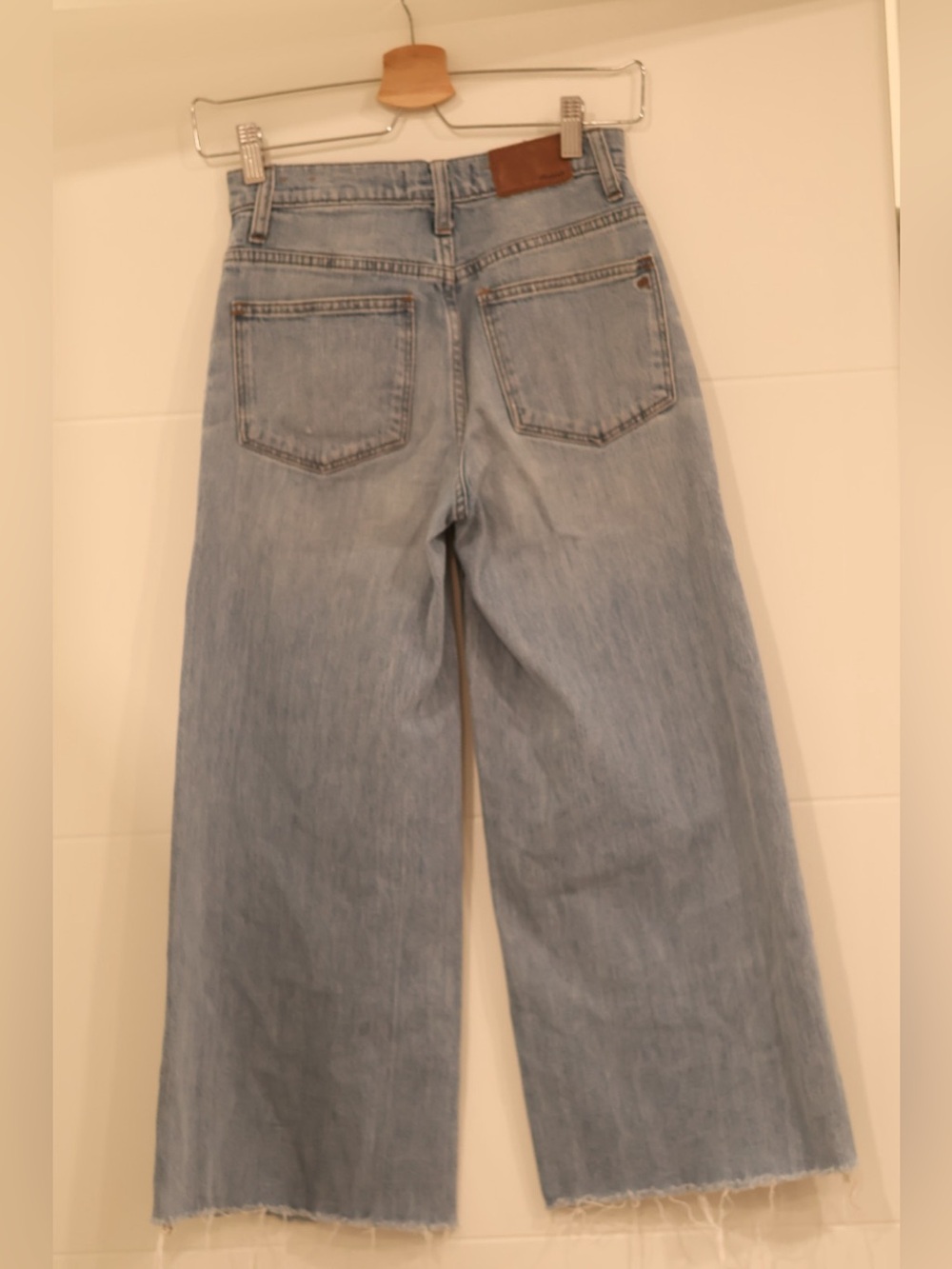 Madewell Wide-Leg Crop Jeans Button Fly Raw Hem Size 23 - Picture 8 of 9